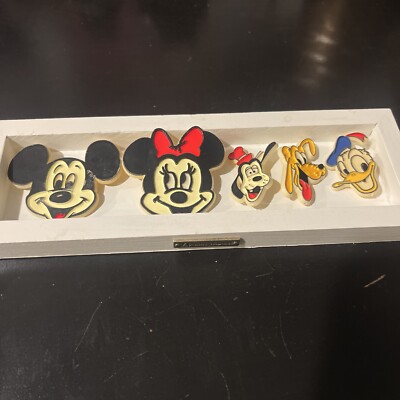Vintage Disney Plastic Pin Set Pinback Pins 1979Latch Clasp Face Mickey, Minnie