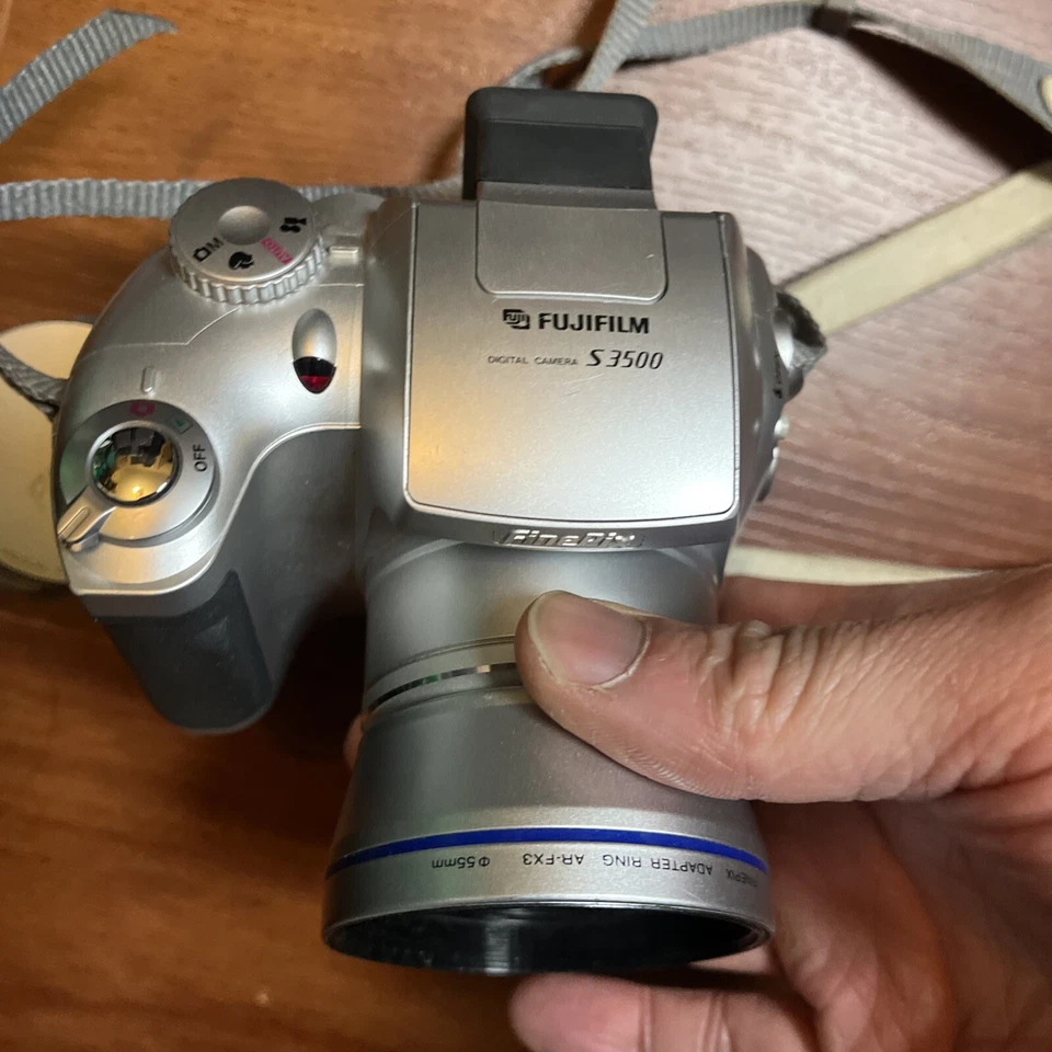 Fujifilm FinePix S3500 Digital SLR Camera - Image 4 of 4