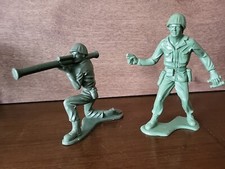 Vintage Tim-Mee Toys 4 -5 Green Army Men Toy Soldiers Lot of 2 - USA L K