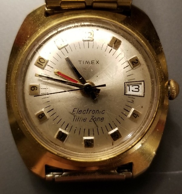Vintage Timex Dynabeat Time Zone Watch w/ Date GMT Two Time Zone. NON