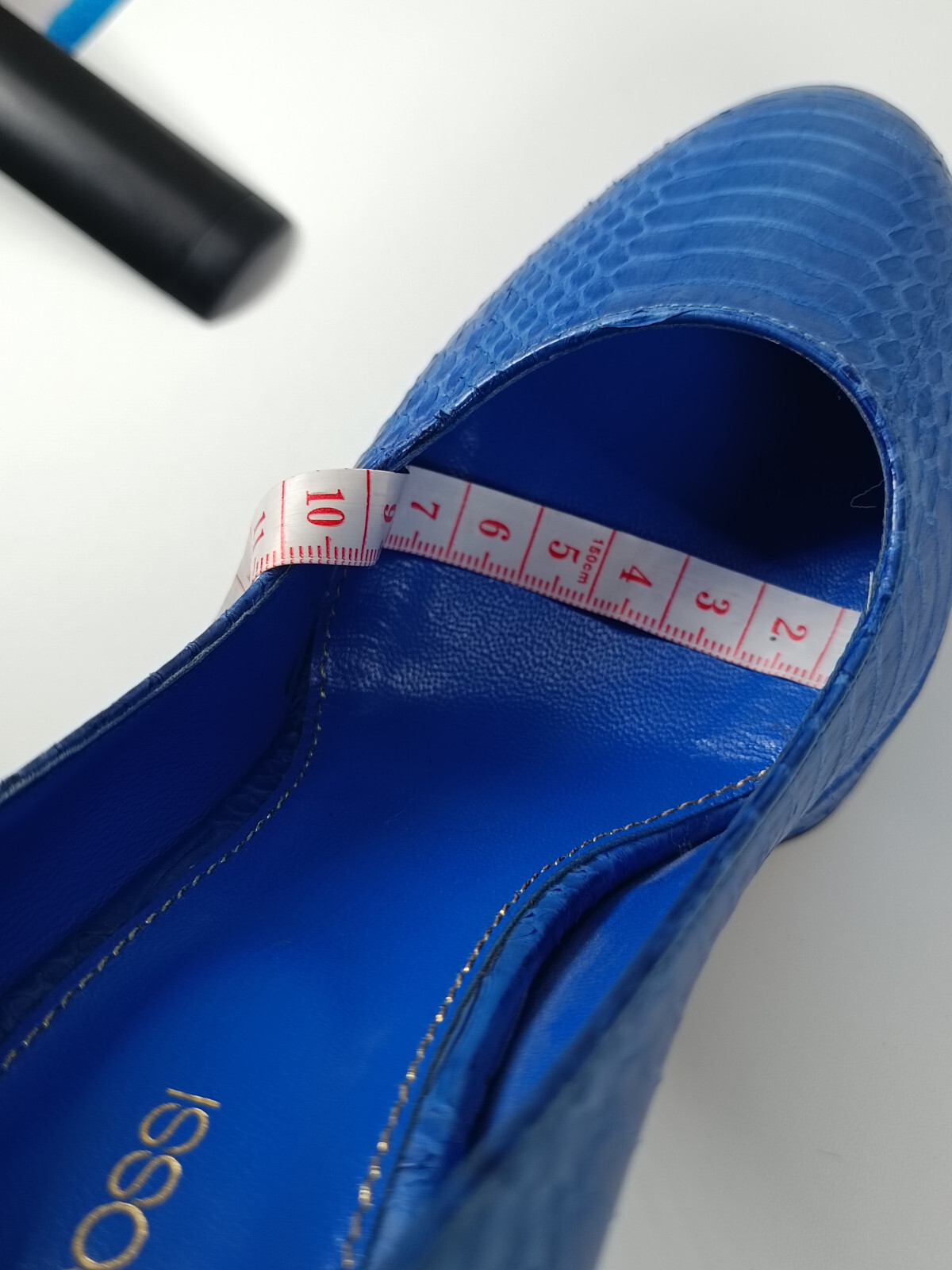 Sergio Rossi Blue Python Round Toe Platform Pumps… - image 19