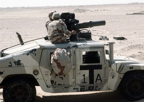 1992 USMC Marines Man BGM-71 TOW on M998 HMMWV in Kuwait 5x7 Photo