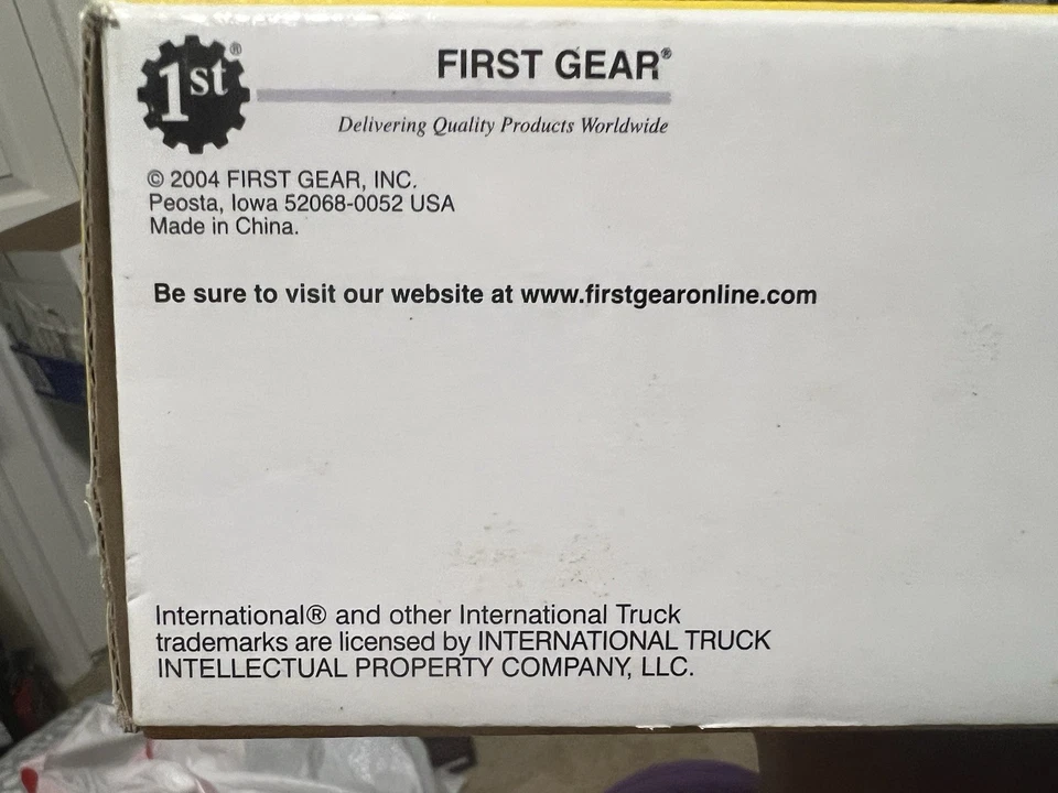 1/64 first gear trucks Cab Has Damage - Image 2 of 4