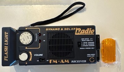 Vintage New Rechargeable Dynamo and Solar Radio w Light, Four Power System, 