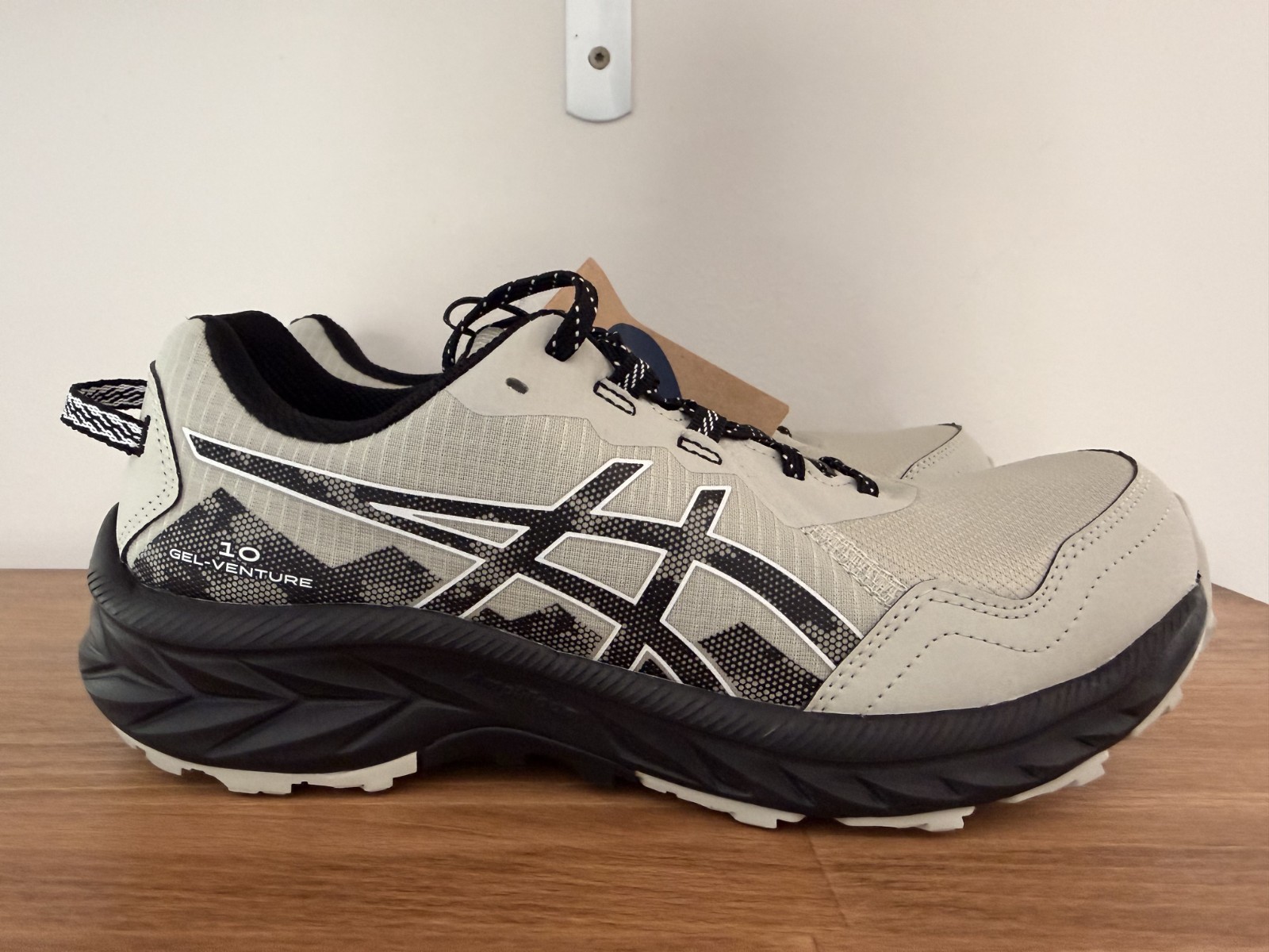 ASICS GEL-Venture 10 Men Trail Running Shoe Size 8 & 8.5 White Sage 3