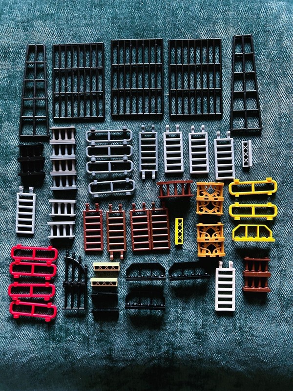 LEGO FENCES LADDERS AND ROW BARS LOT OF 51