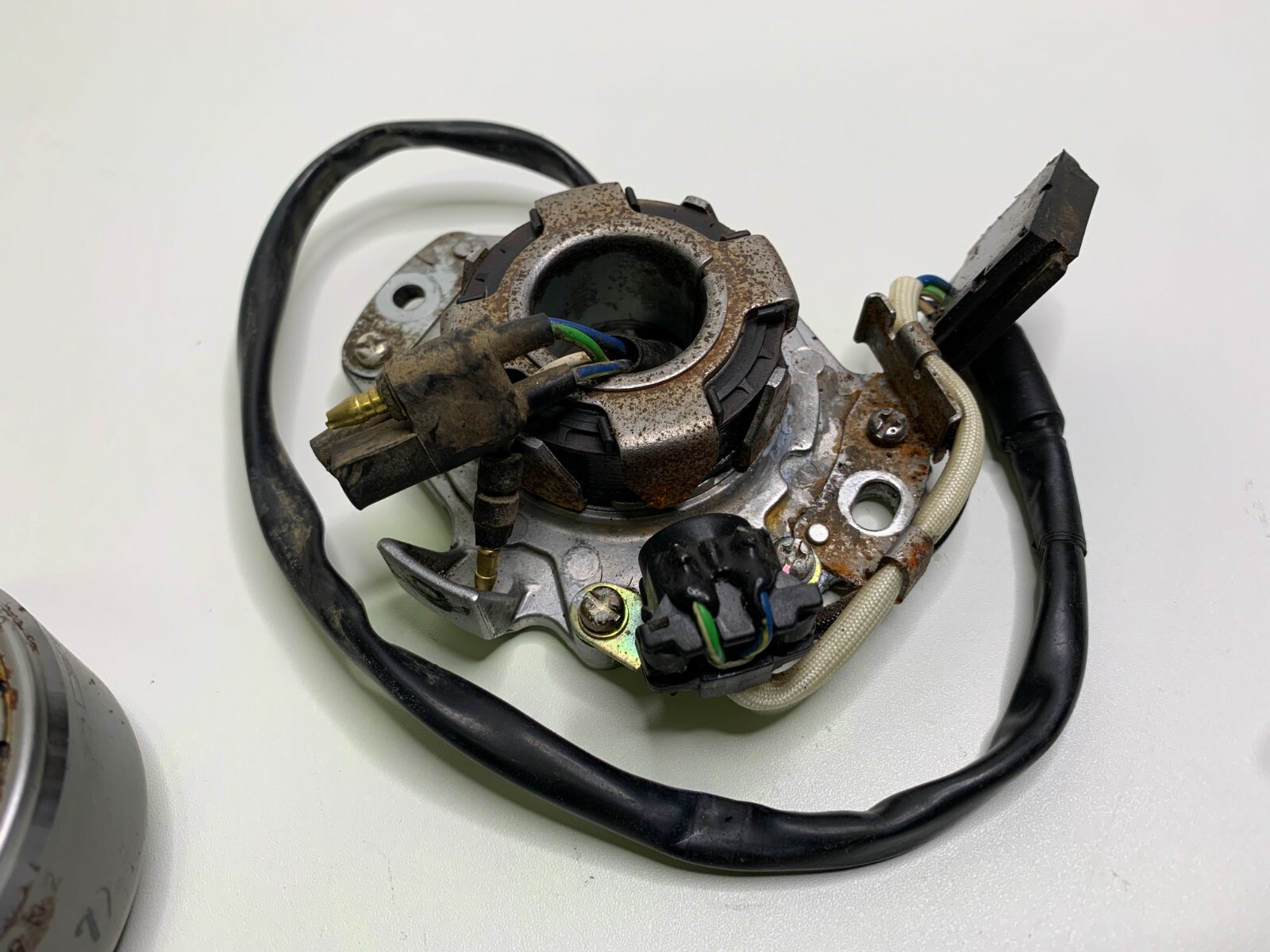 1994 94 Honda CR250 CR 250 Engine Stator Ignition Flywheel