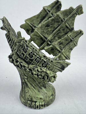 Pirates of the Caribbean Dead Man's Chest 2006 Chess Set Parts Green Rook Ship