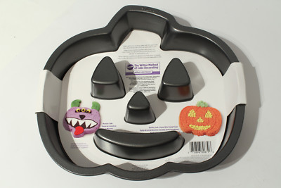 Wilton Jack O' Lantern Non-Stick Cake Pan - Halloween Bakeware Pumpkin 