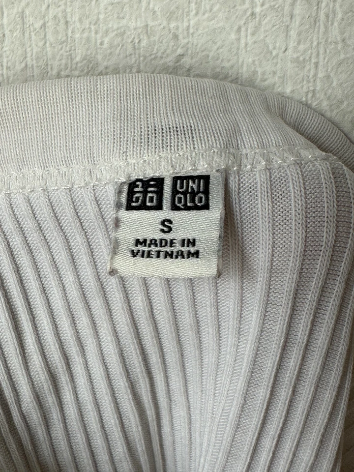 UNIQLO T-shirt blanc à manches courtes, taille S, très bon état - Photo 3/4