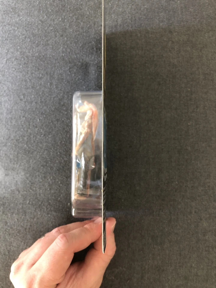 Star Wars 2012 Unpunched Jar Jar Binks - Image 3 of 3