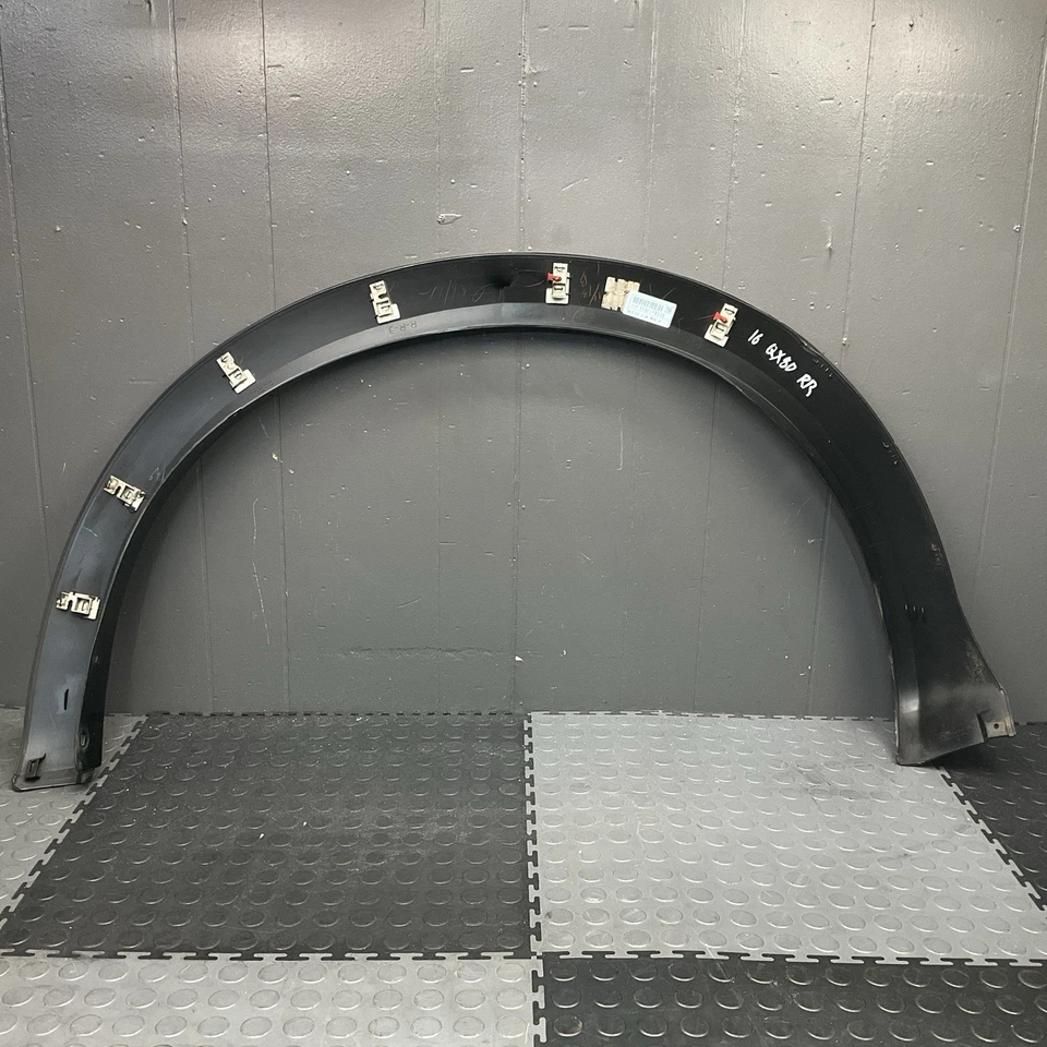 2011-2017 Infiniti QX80 Rear Right RH Side Wheel Arch Molding Fender Flare OEM - Image 2 of 4