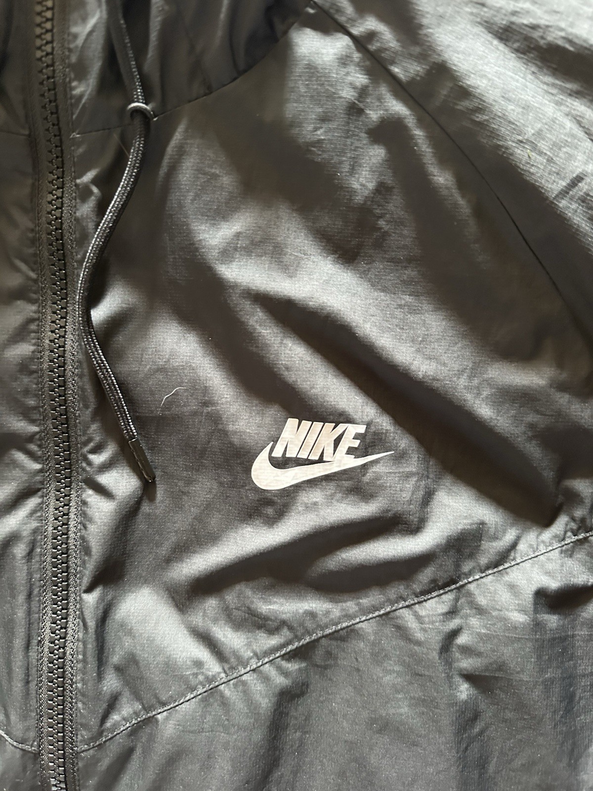 SACAI X NIKE Giacca a vento Nike uomo GRANDE nera con cappuccio zip intera logo swoosh 727324 010
