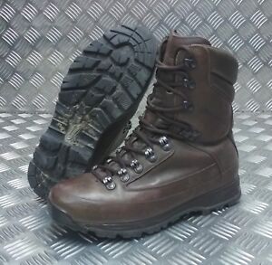 Genuine British Army Karrimor Sf Cold Wet Weather Goretex Brown Combat Boots Ebay