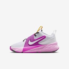 Nike Team Hustle D 12 Big Kids' Basketball Shoes White/Univ