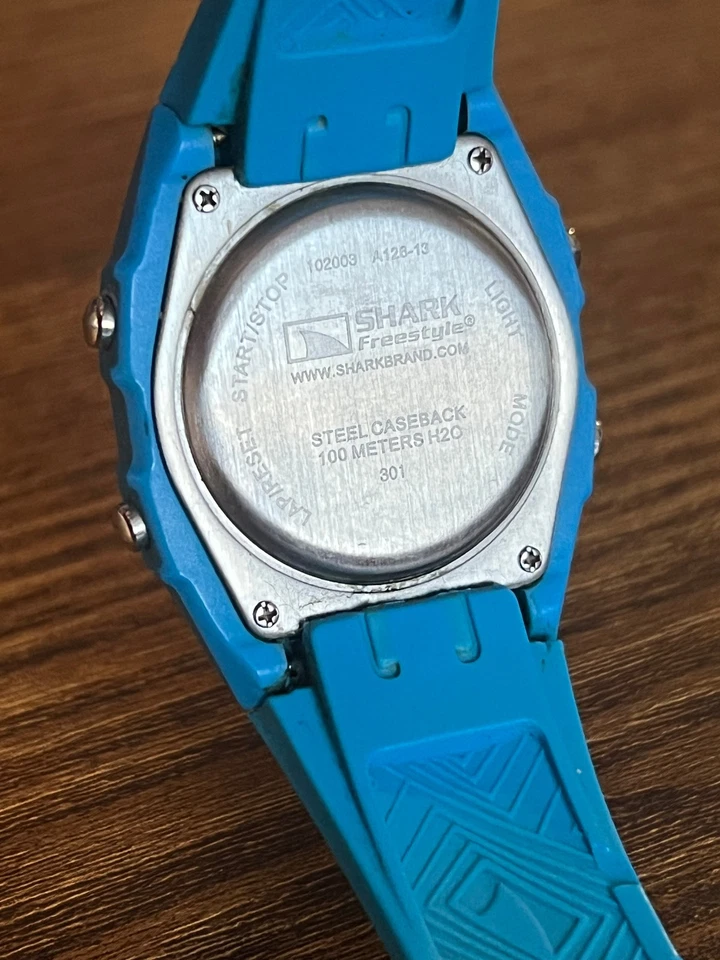 Shark Freestyle Classic Watch Blue Dead Battery - Image 4 of 4