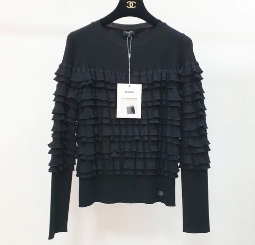 NWT CHANEL 19K Ruffled Wool Jumper Top Sz.42