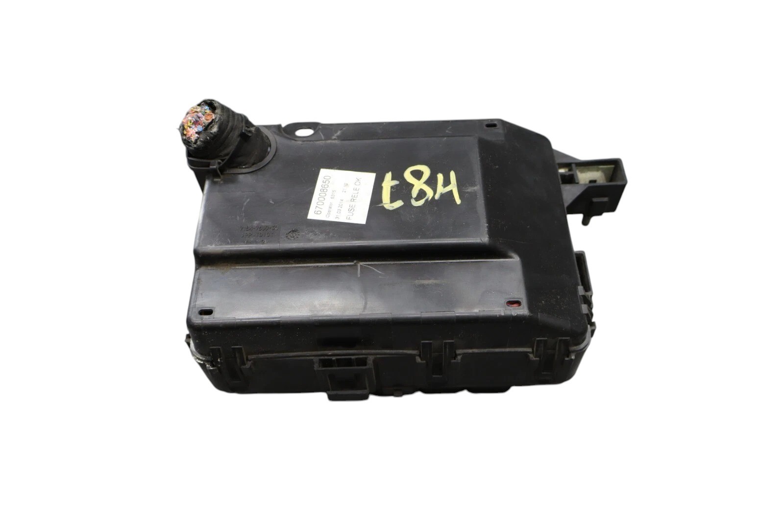 14-17 Maserati Ghibli Engine Fuse Box Battery Relay Assembly Black 670008650 Oem