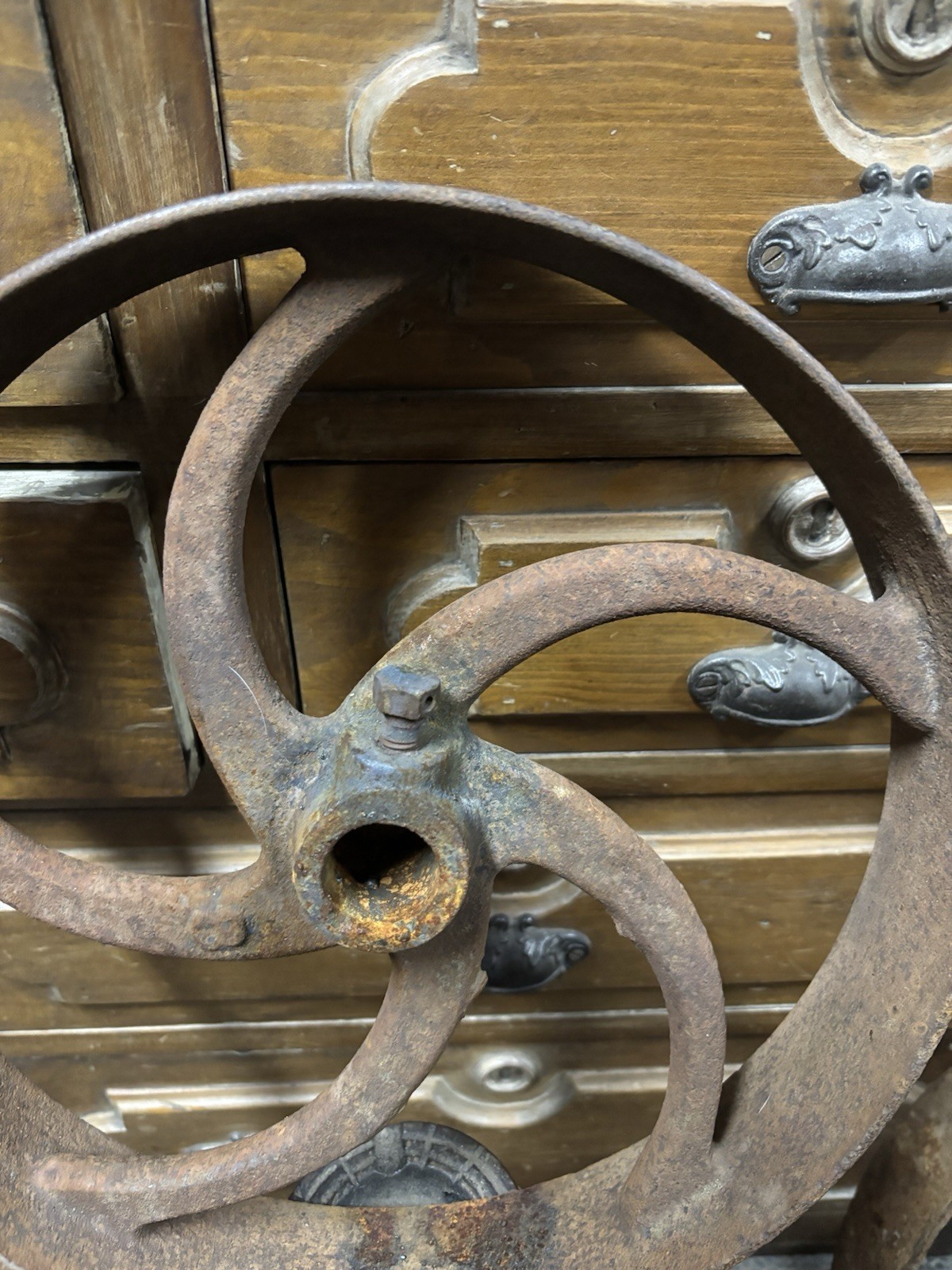 13 X 2.25 x 1 1/8" FLAT BELT PULLEY LINE SHAFT HIT MISS ENGINE Cast Lot 11-B