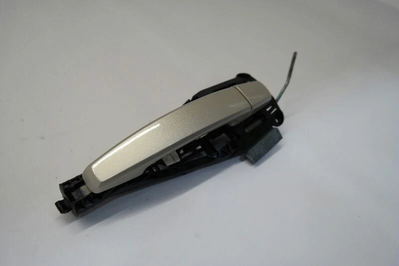 2010-2016 CADILLAC SRX RIGHT REAR PASSENGER OUTSIDE DOOR HANDLE  Foto 2 de 4