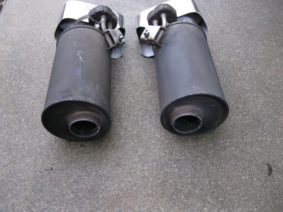 15-23 Dodge Challenger SRT 6.4L SCAT OEM Rear Exhaust Resonators Foto 3 de 4