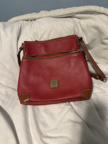 NWT Dooney &amp; Bourke Small Ridley In Red Pebbled Grain Leather Crossbody