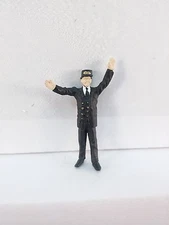 Arttista #1400 - Conductor Waving - O Scale Figure - Model Trains - NEW