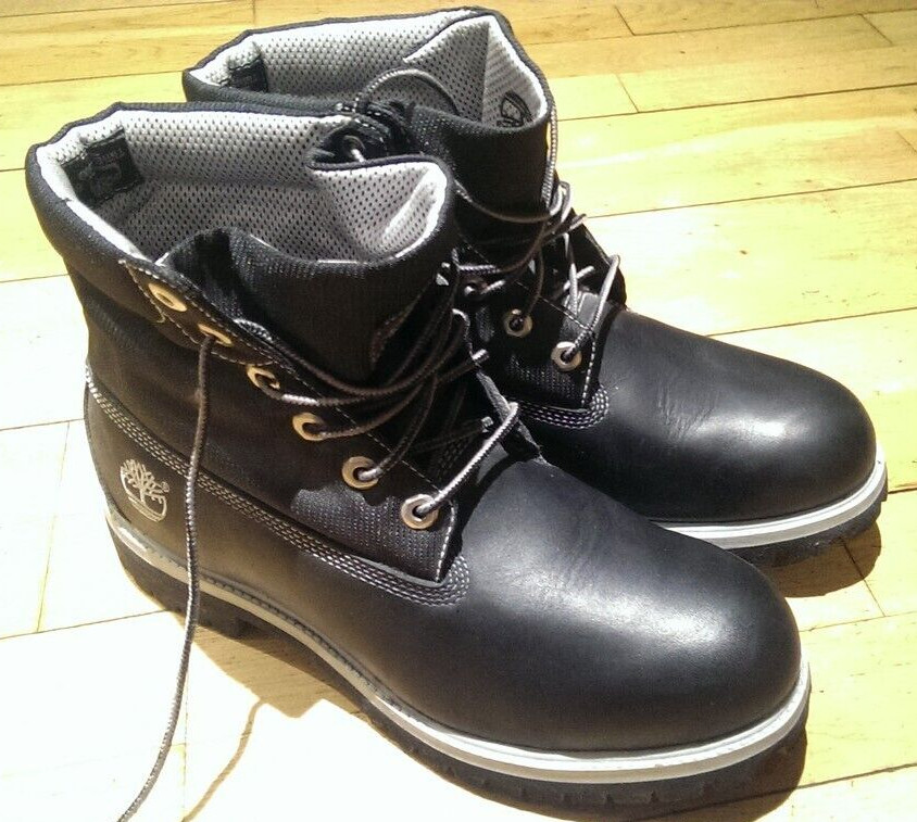 Extremely Rare Black Timberland Roll Top Boots: Size 10M / Black & Grey Upper +*