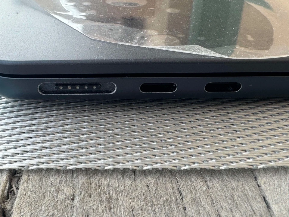 Apple MacBook Air 13" M2 · 16GB · 1TB, Foto 4 von 5