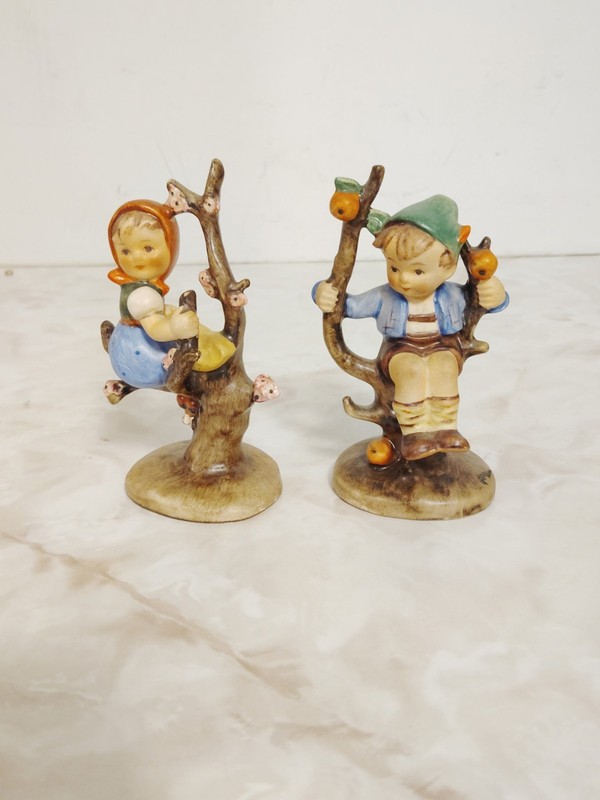Hummel Figurine Apple Tree Boy And Girl W. Germany Excellent Original