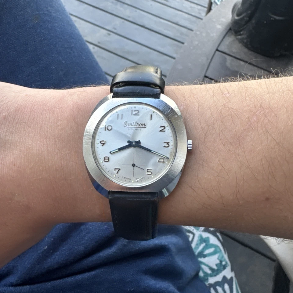 Reloj Omikron 1960 plateado 38 mm para hombre vintage suizo cuerda manual Foto 3 de 3