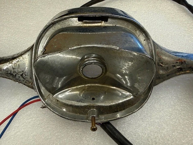 Conjunto de lanterna traseira de freio Indian Motorcycles 2000-03 Gilroy Chief Scout Spirit - Imagem 3 de 4