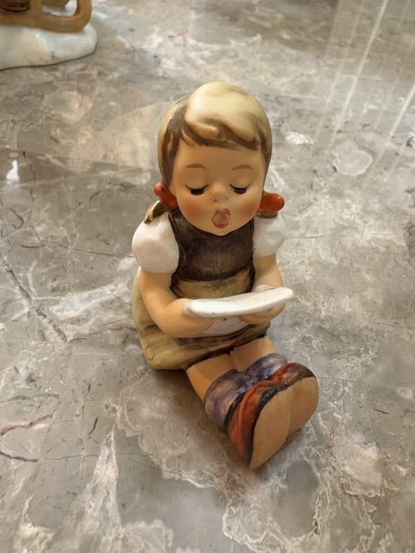 Vintage W. Goebel West Germany Girl Sitting Singing Hummel Figurine 2.75" Tall