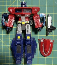 Transformers Henkei Convoy Optimus Prime Takara C-01 Classics Voyager Chrome G1