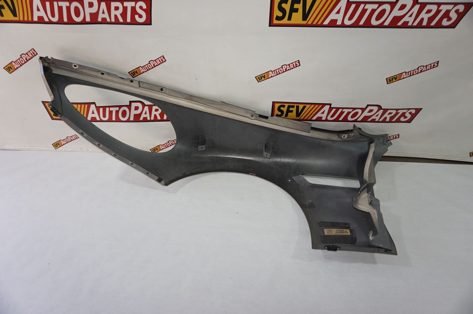 ASTON MARTIN DBS FENDER RIGHT PASSENGER 2007 2008 2009 2010 2011 8D33-16005-AG
