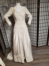 Vtg Ivory Classic Regal Wedding Gown Sz S Train Satin Beaded 80s Lace Dress Bow