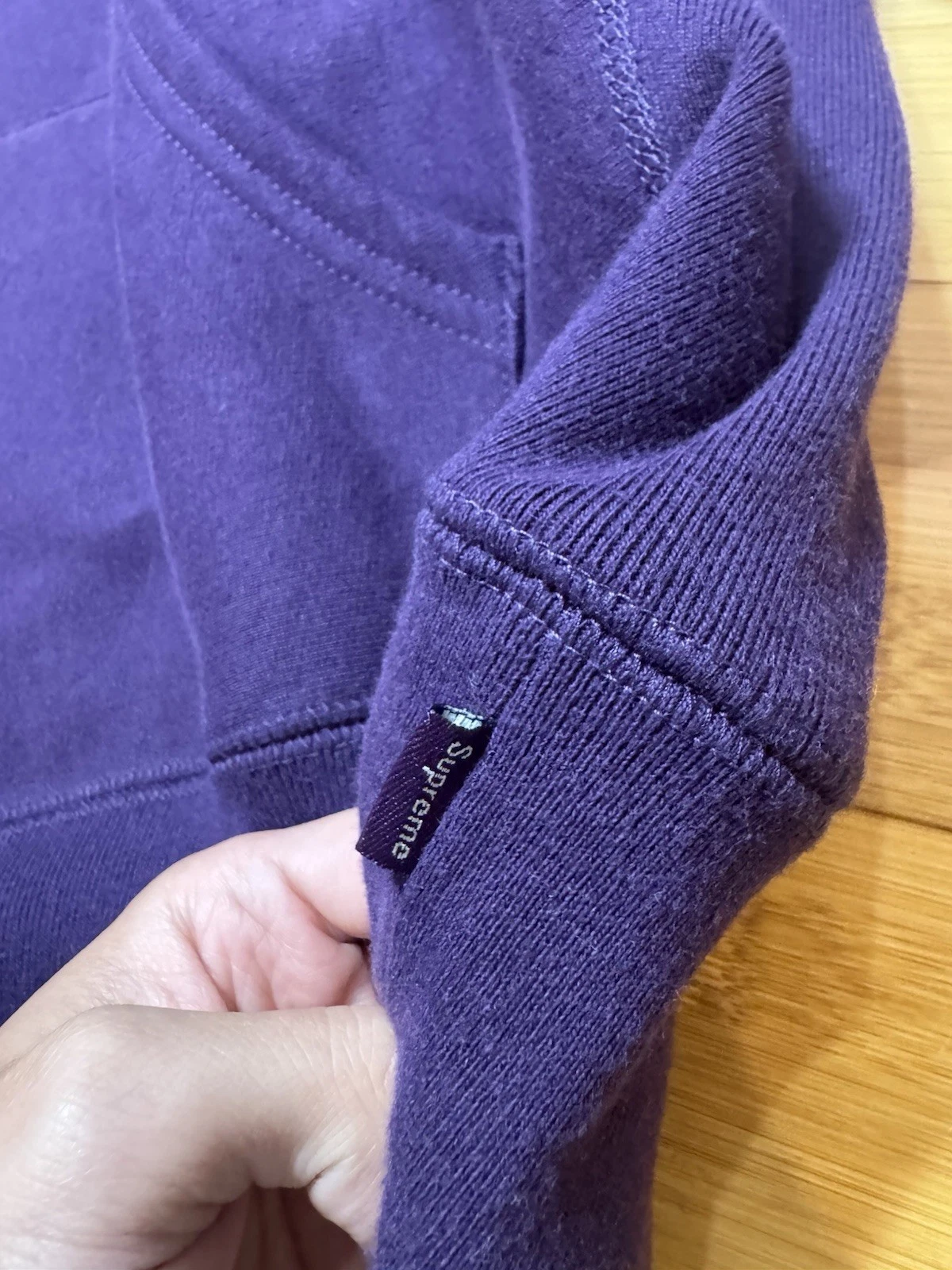 Felpa con cappuccio Supreme Box Logo FW23 viola scuro taglia S
