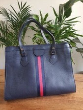 Borsa in pelle, a mano, tracolla amovibile, interno in tessuto, come nuova.