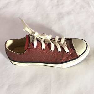 red sparkle converse