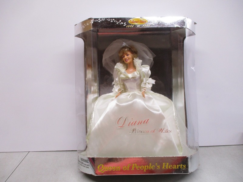 1997 Diana Princess of Wales Queen of Peoples Hearts Doll