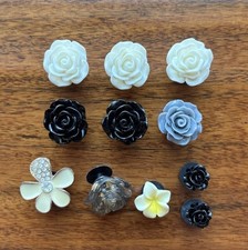 Lot of 11 Flower Croc Jibbitz Charms, Croc shoe accessories, Preowned- excellent