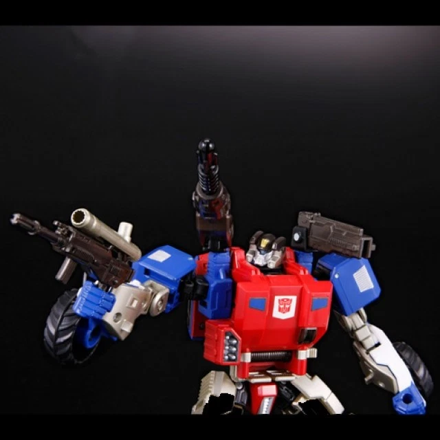 Roadbuster e-hobby Exclusive | Transformers Cloud | Takara Tomy Japanese - Image 4 of 4