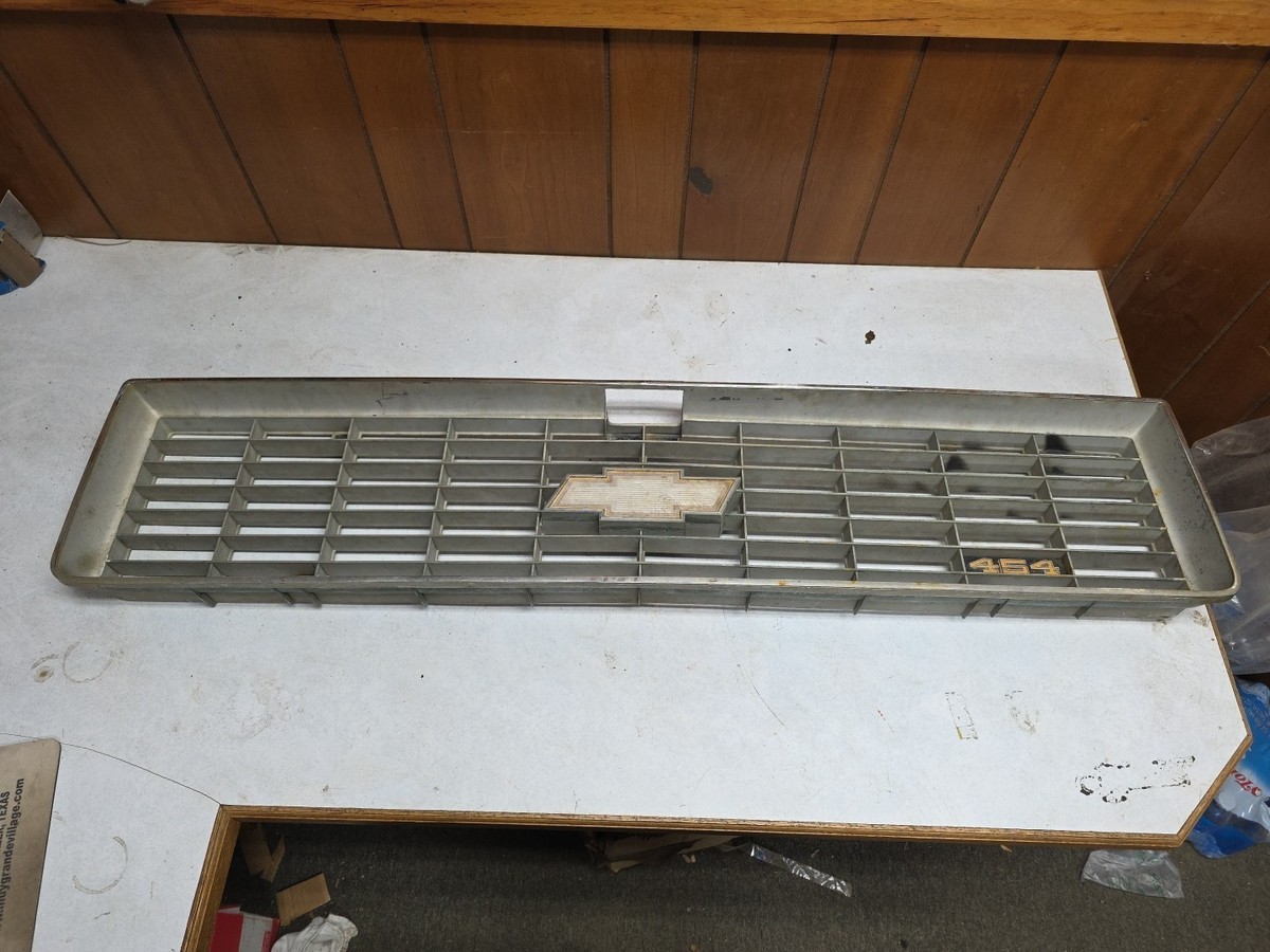 OEM Original 1973 1974 C10 K10 Chevy Pickup Truck Front Grille 454