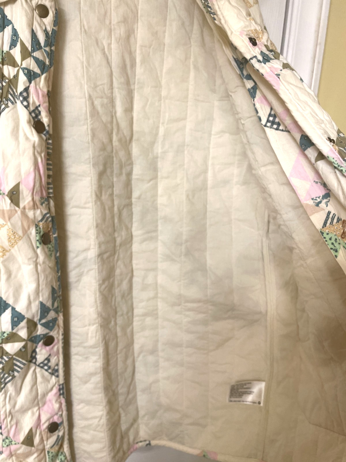 Universal Threads quilted jacket size M patchwork… - image 8