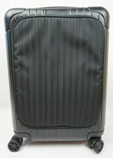 rimowa essential sleeve review