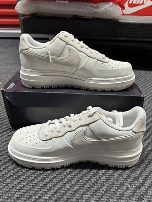 Nike Air Force 1 ホワイト 7200 Nike Air Force 1 '07 Essential Women's Shoes. Nike JP