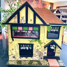 1940&rsquo;s Handmade Dolls House Mouse Themed 1.16th scale glass windows