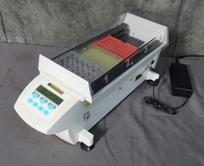 Kisker Biotech 4-Plate Heated Microplate Shaker Incubator