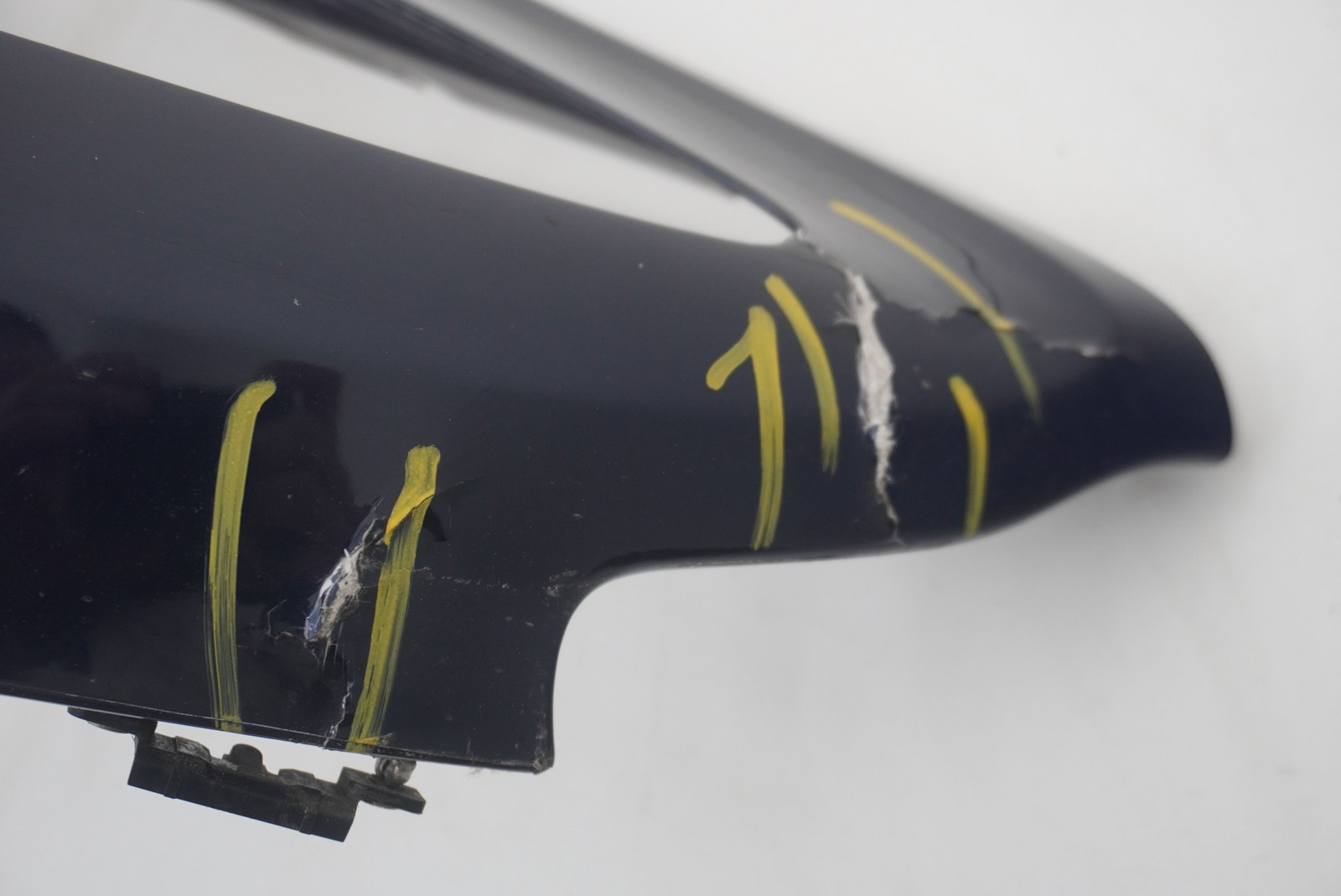 Front Right Fender Wing Panel DG43-16005-AD OEM Aston Martin DB9 2013-16 *Note*