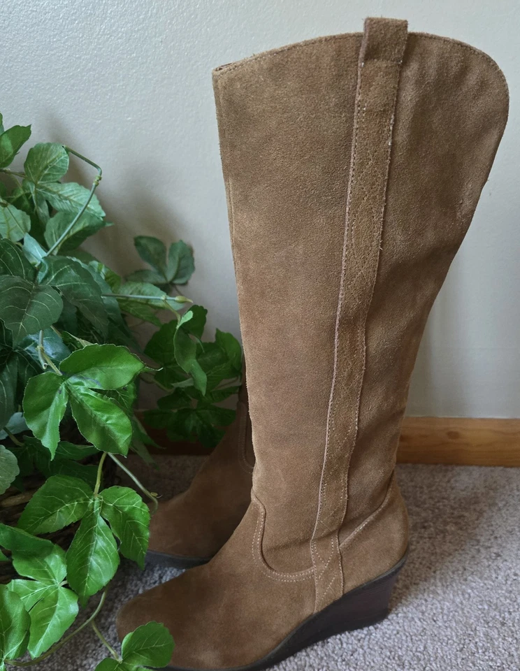 Botas de cuña White Mountain para mujer de 9,5 altas de gamuza castaño con cremallera otoño Foto 3 de 4